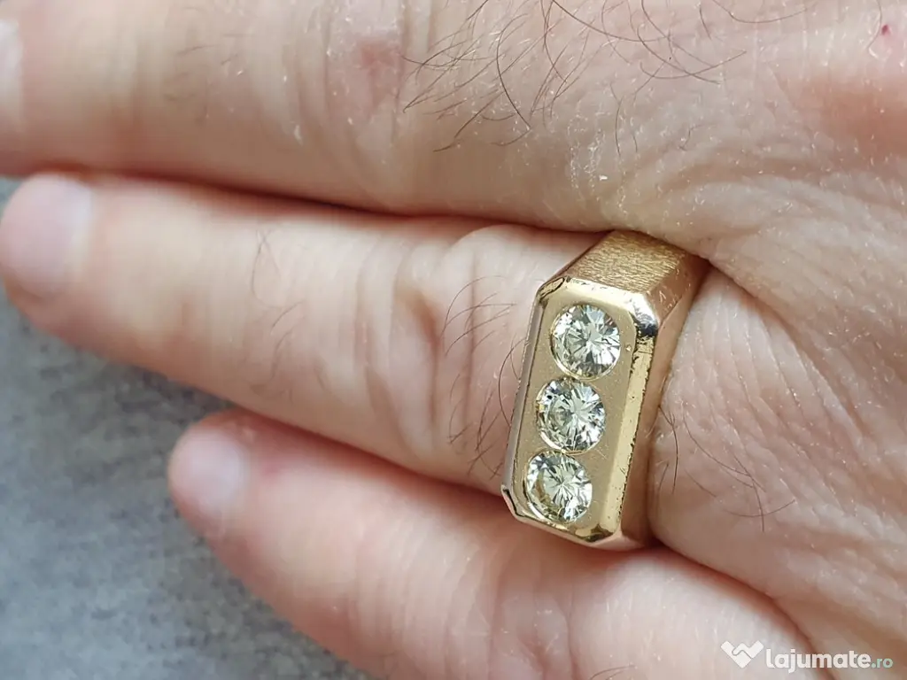 Putere eleganta ghiul unicat power TANK aur masiv si diamante naturale 1.5ct
