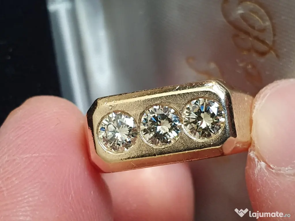 Putere eleganta ghiul unicat power TANK aur masiv si diamante naturale 1.5ct