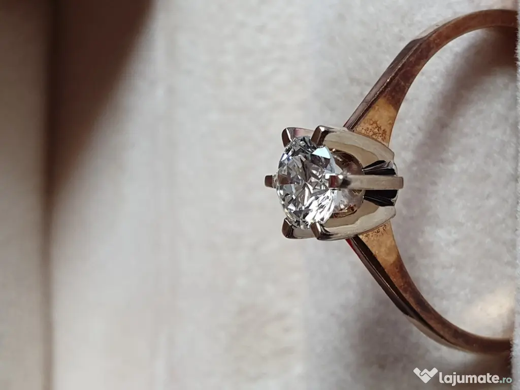 Inel deosebit solitaire cu diamant natural 0,6ct VS
