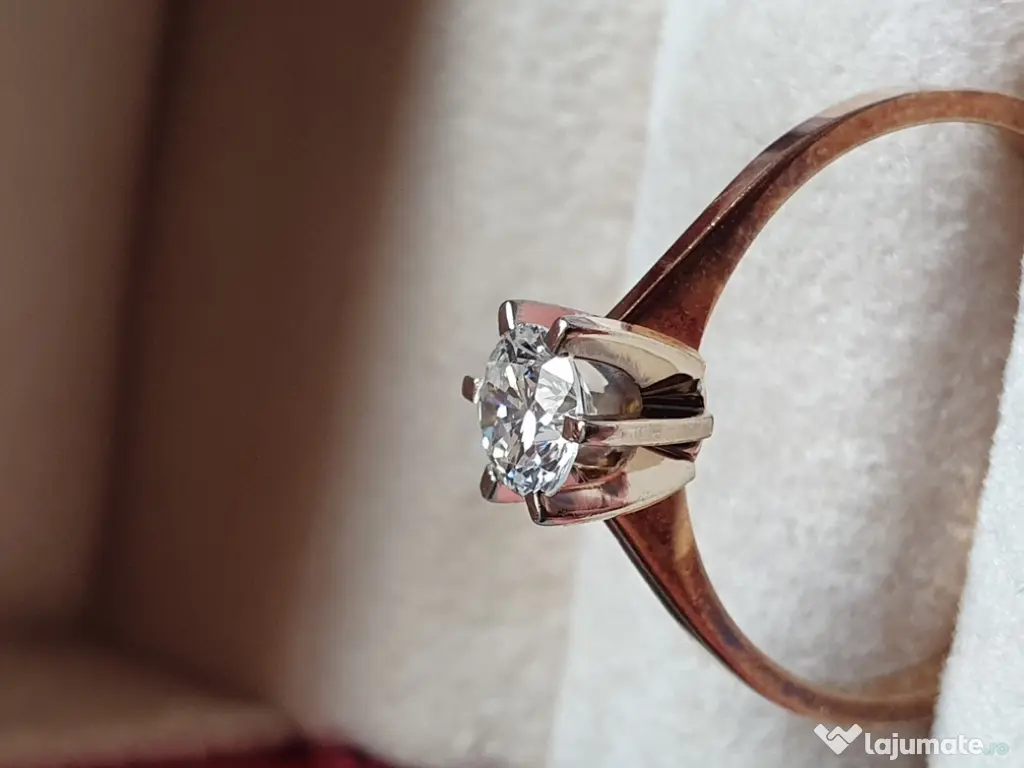 Inel deosebit solitaire cu diamant natural 0,6ct VS