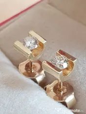 Pereche extravaganta de cercei cu diamante naturale 