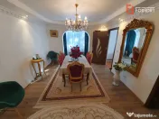 Apartament 3 camere, etaj 2, bloc izolat, - Zona Girocului 
