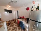 Apartament 3 camere, etaj 2, bloc izolat, - Zona Girocului 