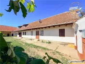 Casa traditionala transilvaneana in zona pitoresca