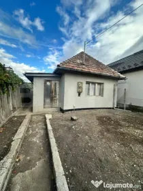 Casa de vanzare, 100 mp, zona Turda Noua