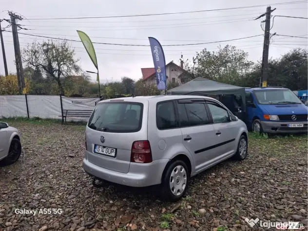 Volkswagen Touran - Pietraria (Iasi)