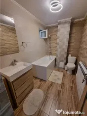 Apartament 3 camere modern et 1 Dunarii vis a vis de Liceul