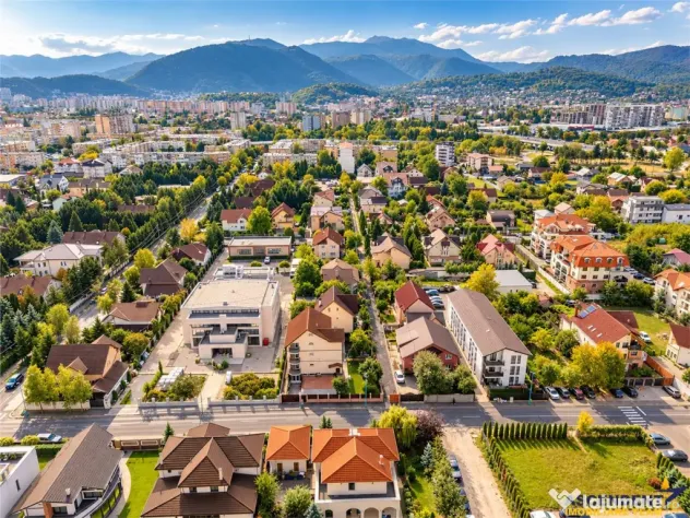 Vila de prestigiu, Tractorul, Coresi, teren 700mp, 2 corpuri - Brasov (Brasov)