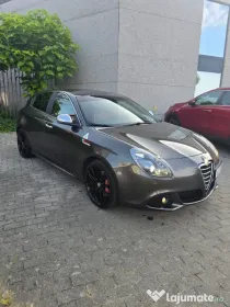 Alfa Romeo quadrofolio verde