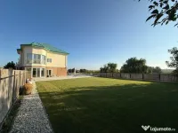 Cosmopolis - Vila Individuala de tip F cu piscina proprie, mobilata 