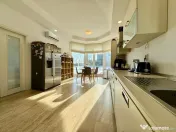 Cosmopolis - Vila Individuala de tip F cu piscina proprie, mobilata 