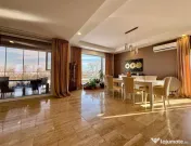 Cosmopolis - Vila Individuala de tip F cu piscina proprie, mobilata 