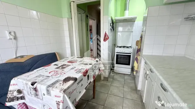 Apatament cu 2 camere de vanzare, decomandat, zona Circumvalatiunii - Timisoara (Timis)