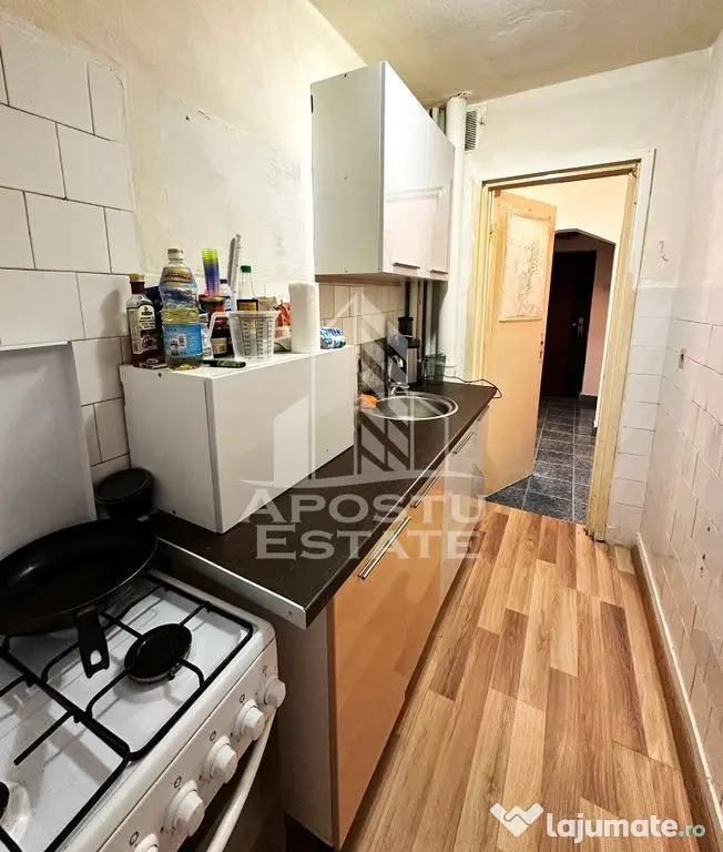 Apartament cu 3 camere, de vanzare, in zona Fortuna, Arad. - Arad (Arad)