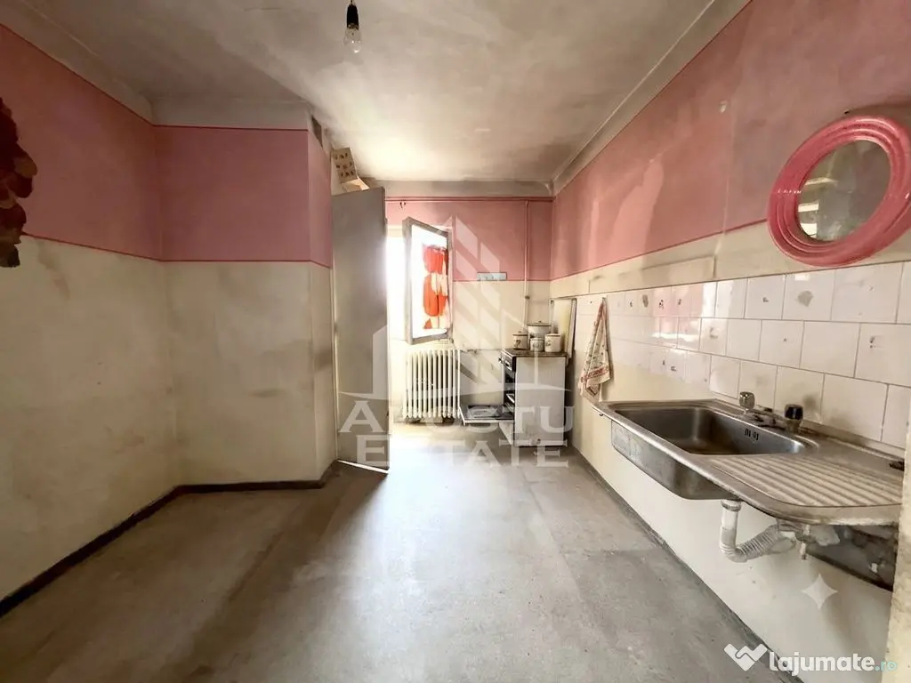Apartament 3 camere de vanzare, 2 bai, zona Soarelui, Timisoara - Timisoara (Timis)