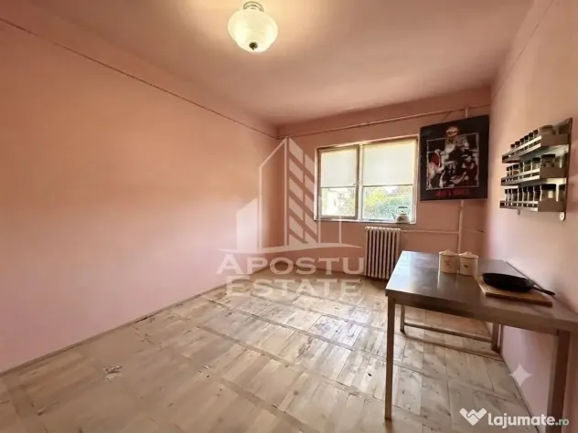 Apartament 3 camere de vanzare, 2 bai, zona Soarelui, Timisoara - Timisoara (Timis)
