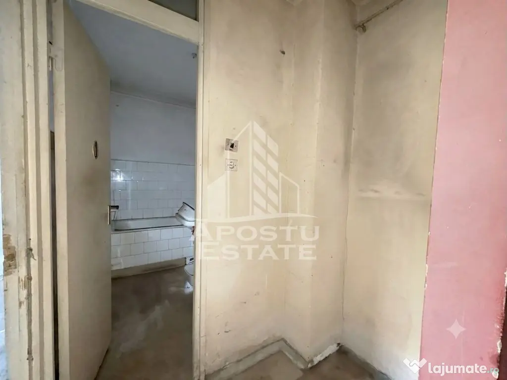 Apartament 3 camere de vanzare, 2 bai, zona Soarelui, Timisoara - Timisoara (Timis)