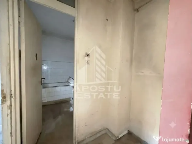 Apartament 3 camere de vanzare, 2 bai, zona Soarelui, Timisoara - Timisoara (Timis)