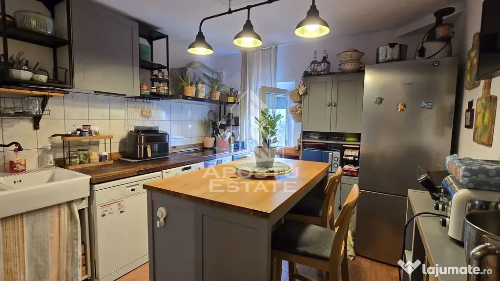 Apartament de vanzare cu 3 camere, mobilat si utilat, zona Bucovina - Timisoara (Timis)