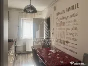 Apartament 3 camere, etaj intermediar, centrala proprie, Calea Sagului