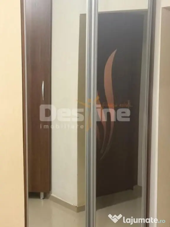 De vânzare apartament cu 2 camere decomandat - Constanta (Constanta)