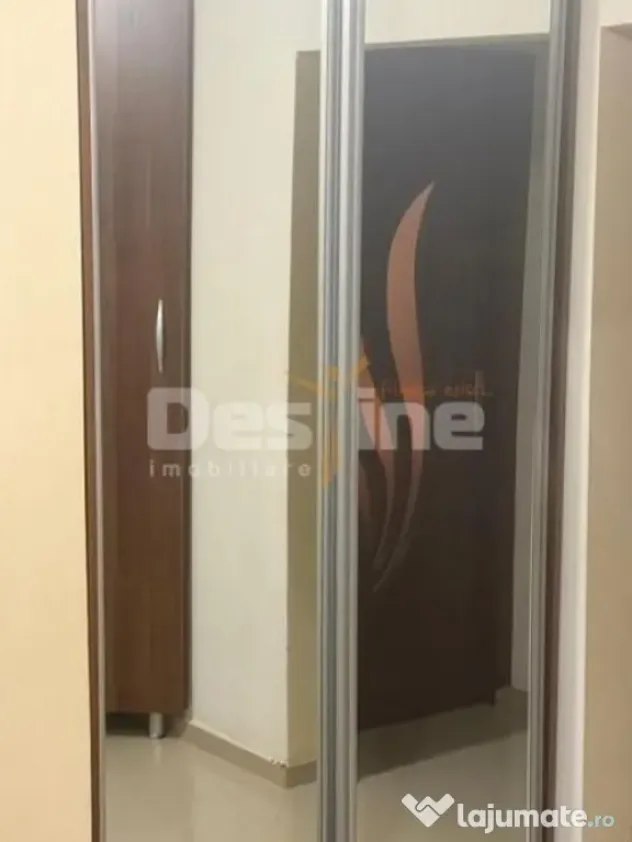 De vânzare apartament cu 2 camere decomandat - Constanta (Constanta)