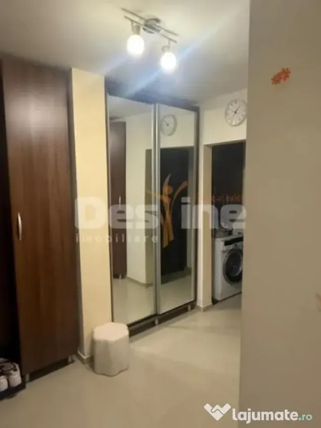 De vânzare apartament cu 2 camere decomandat - Constanta (Constanta)