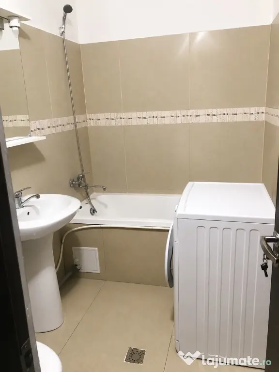 72000€,Ap 2 cam 50 mp|Centrala proprie+Parcare|Sector 4, Aleea Resita.