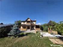 Casa la Podul Oltului