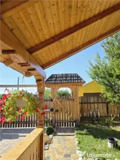 Casa la Podul Oltului 