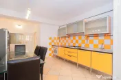 Apartament cu 2 camere, 89,95 mp utili, decomandat – Efori 