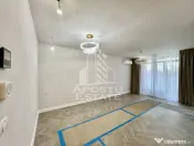DE VÂNZARE Apartament 1 camera + balcon + gradina 24mp - Zona Aradului 