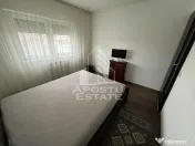 Apartament 3 camere, centrala proprie, zona Lipovei 