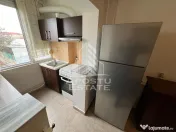 Apartament 3 camere, centrala proprie, zona Lipovei 