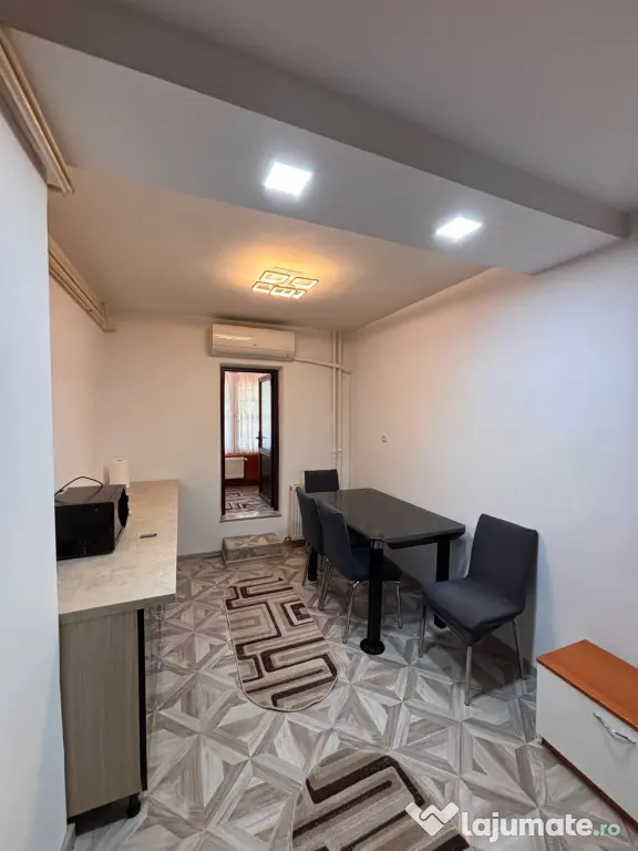 Inchiriez apartament 2 camere decomandat Craiovita Noua