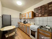 Casa cu 5 camere de vanzare, acces auto, zona Lunei Timisoara 
