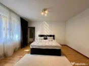 Casa cu 5 camere de vanzare, acces auto, zona Lunei Timisoara 