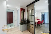 Apartament cu 2 camere, amenajat de designer, cu un concept 
