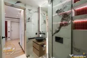 Apartament cu 2 camere, amenajat de designer, cu un concept 