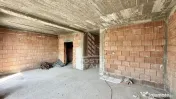 Jumatate de duplex cu 4 camere de vanzare in Giroc 