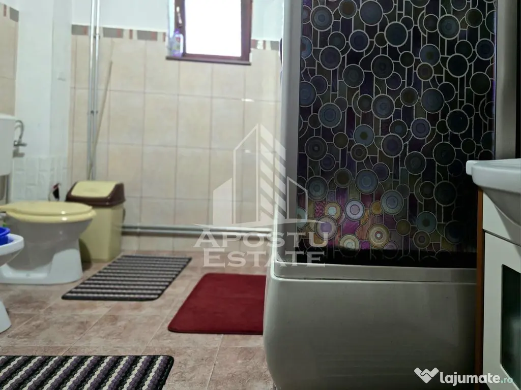 Vila cu piscina, in Curtici. - Curtici (Arad)