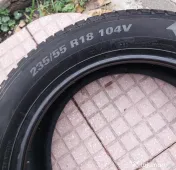 Vand anvelope iarna KUMHO 235/55/R18, DOT 29/23 in stare f. buna.