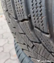 Vand anvelope iarna KUMHO 235/55/R18, DOT 29/23 in stare f. buna.
