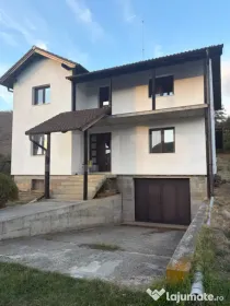 Casă de vânzare, 170 mp, zona Sud-Vest - Șard