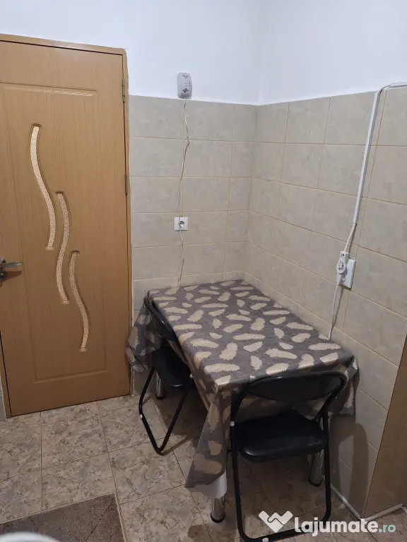 Inchiriez garsonieră Brazda