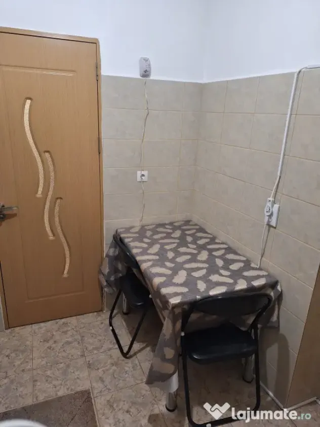 Inchiriez garsonieră Brazda