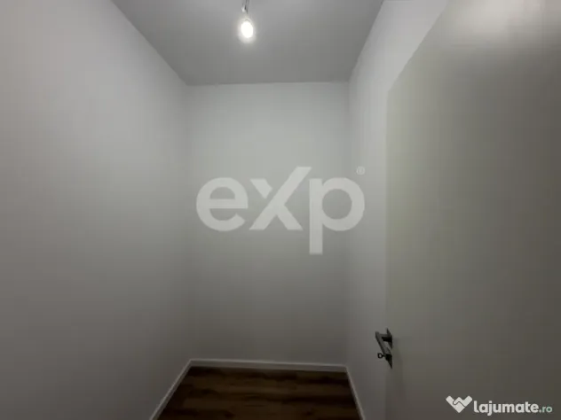 Apartament 2 camere decomandat, parter, tractorul nou, Cores - Brasov (Brasov)