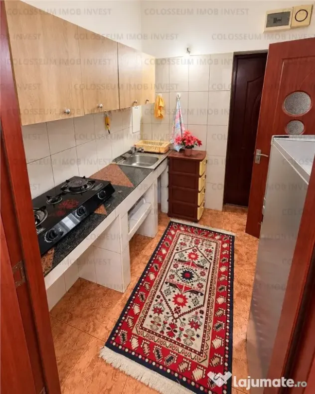 Camera de inchiriat | Baie si Bucatarie proprie | Zona Astra - Carpati - Brasov (Brasov)