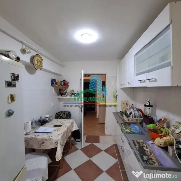 Apartament decomandat cu 4 camere, Focșani - Focsani (Vrancea)