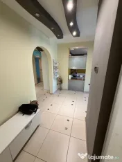 Apartament 3 camere, decomandat, 76,2 mp utili, etaj 4 - Gir 
